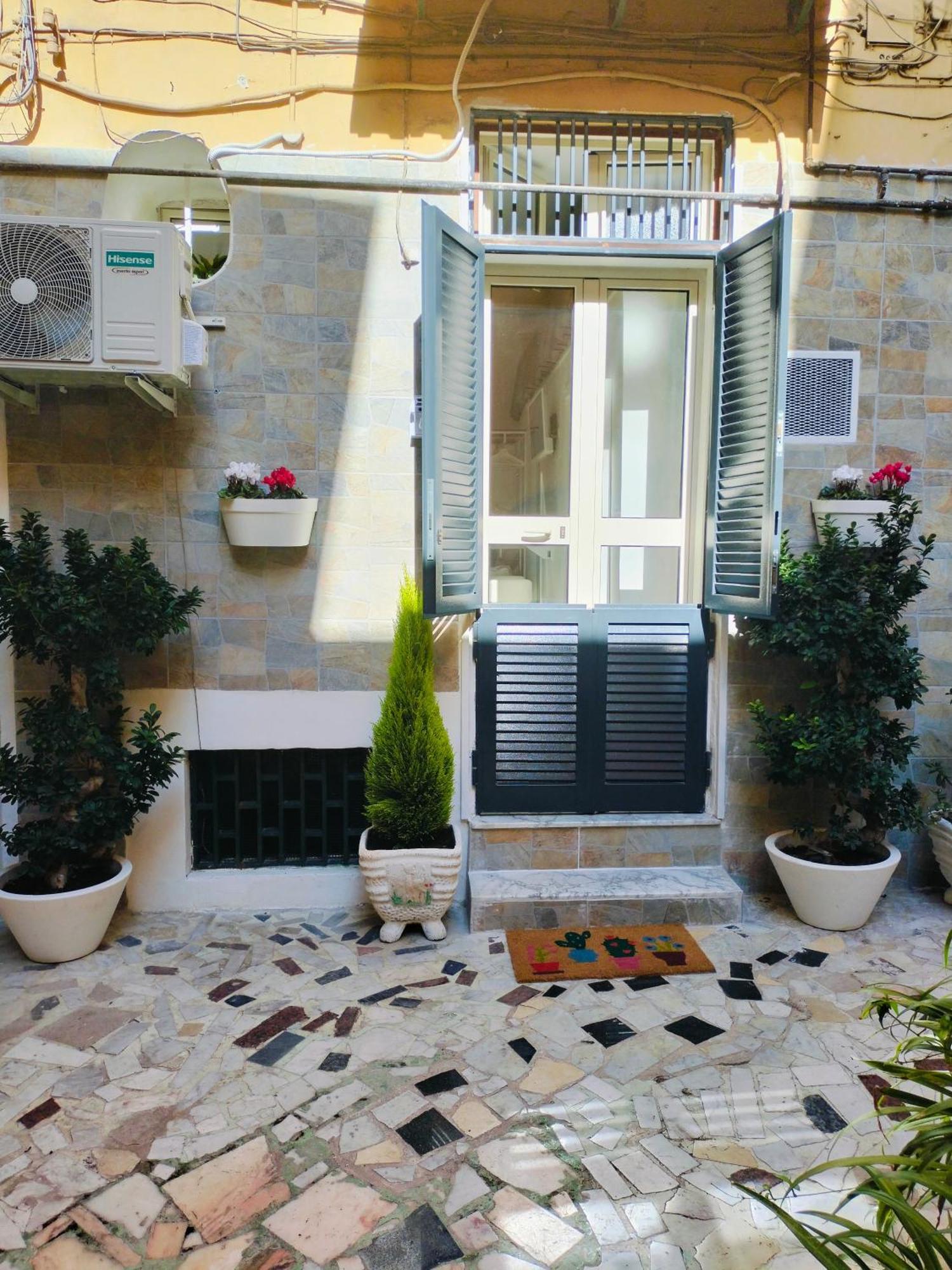 Emma House Appartement *